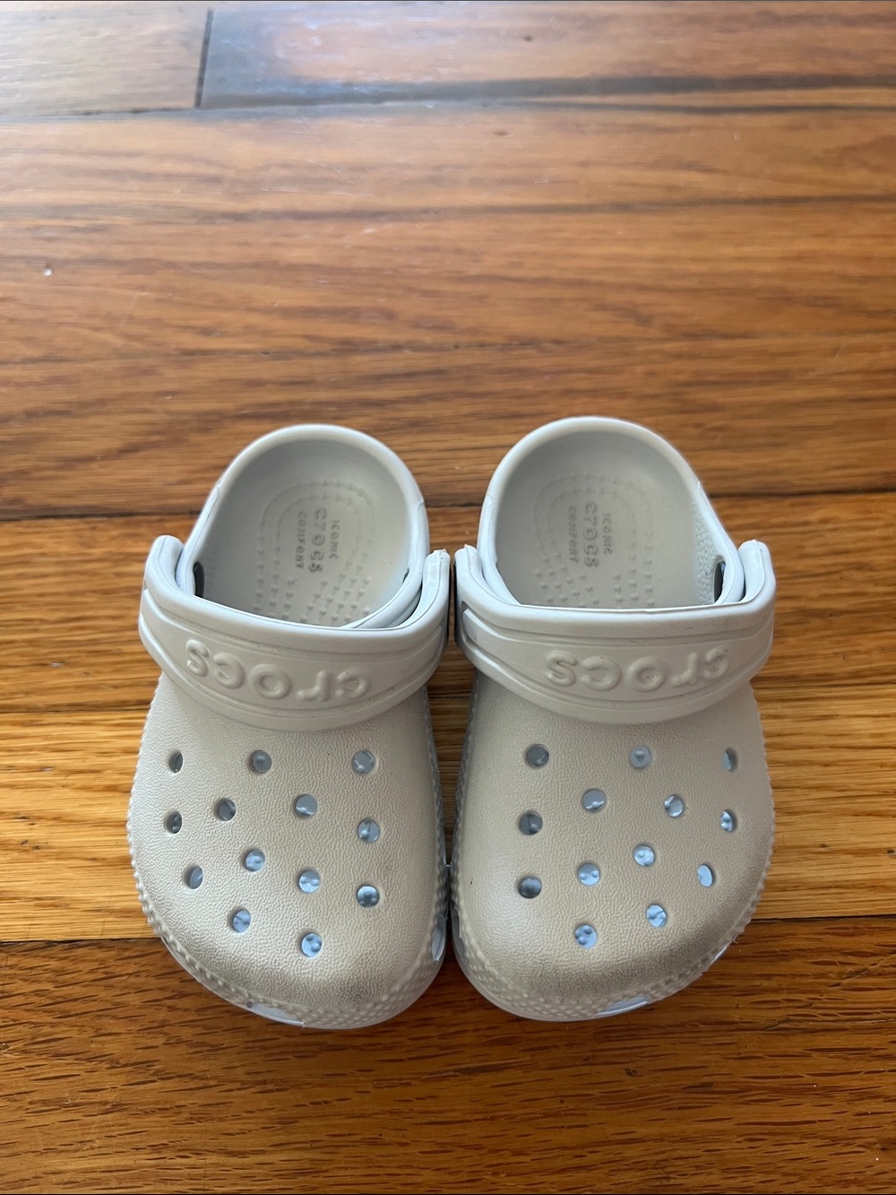 CROCS Kids Classic Clog in Light Beige/Atmosphere Sz 5